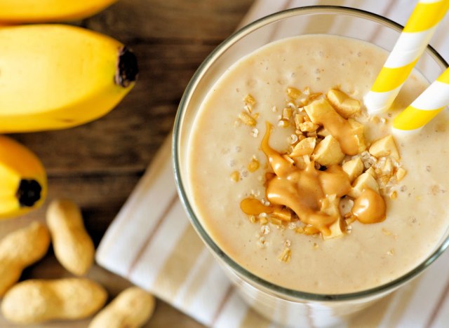 Batido de plátano y mantequilla de cacahuete